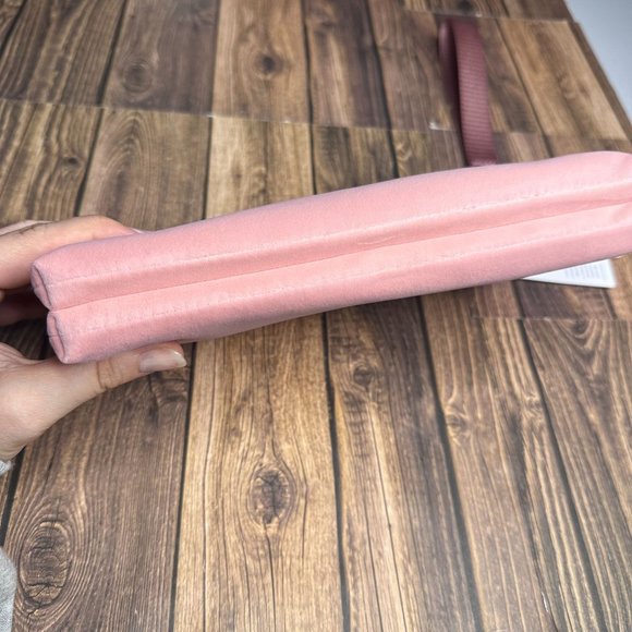 Lululemon Curved Wristlet Velour NWT *Limited Edition Gold* Pink Pastel (O/S) - Picture 9 of 13